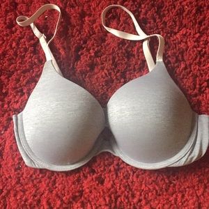 Victoria’s Secret perfect coverage T-shirt bra